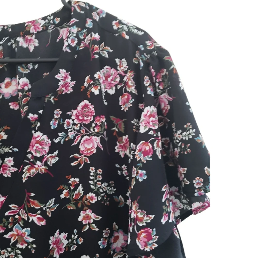 Maurices Black and Pink Floral Blouse - Picture 2 of 3